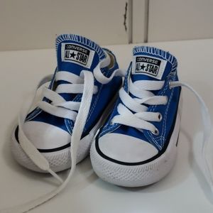 Royal blue toddler converse size 5